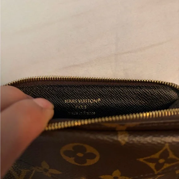 Louis Vuitton Recto Verso Card Holder - Picture 4 of 7